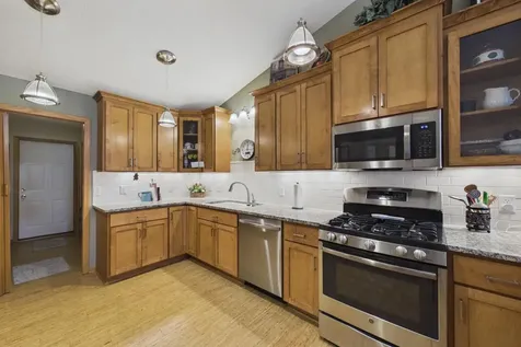 6534 Brook Lane Savage MN 55378