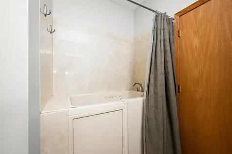 8000 Stratford Circle S Shakopee MN 55379