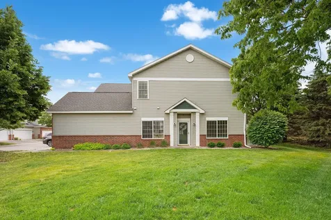 8000 Stratford Circle S Shakopee MN 55379