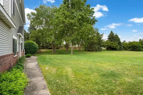 8000 Stratford Circle S Shakopee MN 55379
