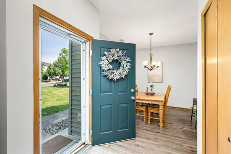 8000 Stratford Circle S Shakopee MN 55379