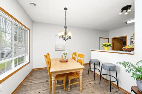 8000 Stratford Circle S Shakopee MN 55379