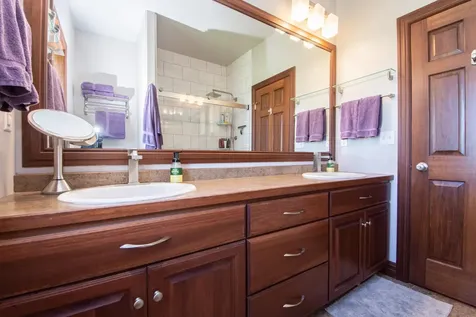 5467 47th Avenue S Fargo ND 58104
