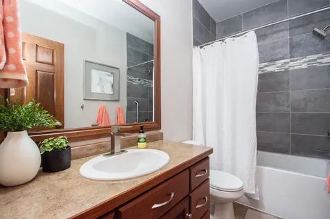 5467 47th Avenue S Fargo ND 58104