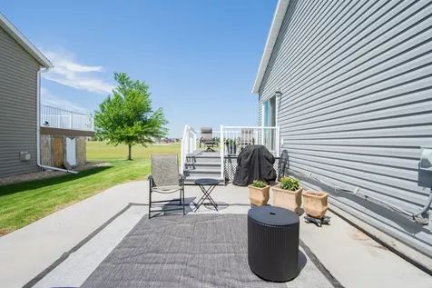 5467 47th Avenue S Fargo ND 58104