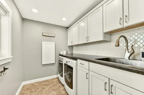 2537 Lisa Lane NE Rochester MN 55906