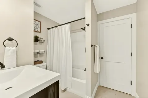 2537 Lisa Lane NE Rochester MN 55906