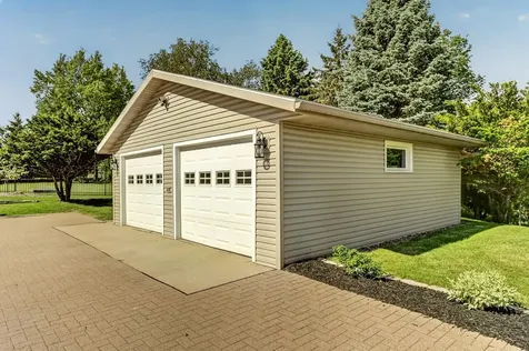 2537 Lisa Lane NE Rochester MN 55906