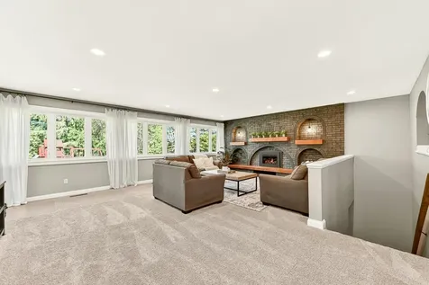 2537 Lisa Lane NE Rochester MN 55906