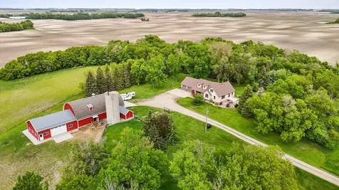 20482 28th Avenue N Hawley MN 56549