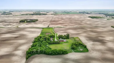 20482 28th Avenue N Hawley MN 56549