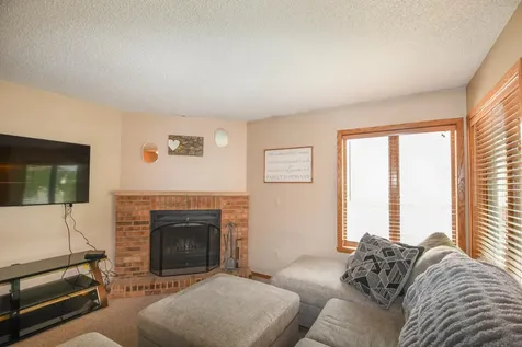 1513 28th Avenue S Fargo ND 58103