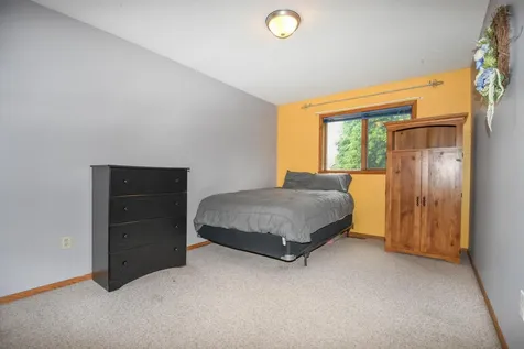 1513 28th Avenue S Fargo ND 58103