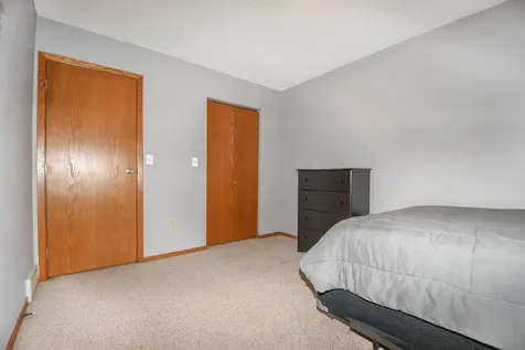 1513 28th Avenue S Fargo ND 58103