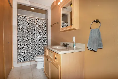 1513 28th Avenue S Fargo ND 58103