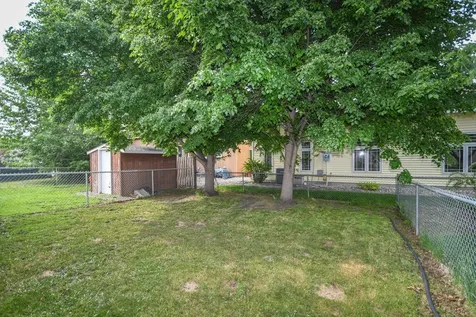 1513 28th Avenue S Fargo ND 58103