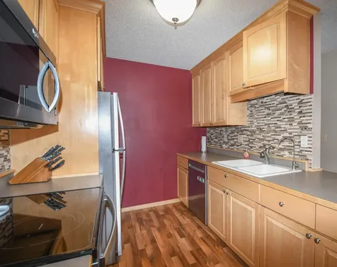1513 28th Avenue S Fargo ND 58103