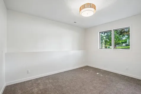 425 Crestview Drive S Maplewood MN 55119