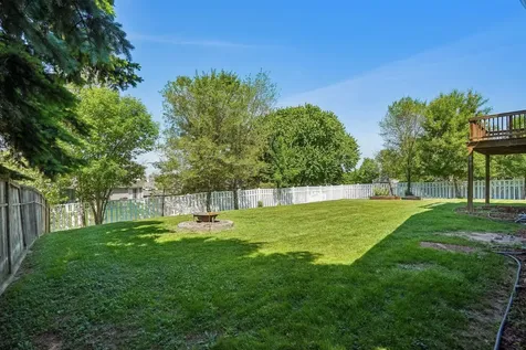 425 Crestview Drive S Maplewood MN 55119