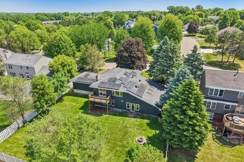 425 Crestview Drive S Maplewood MN 55119