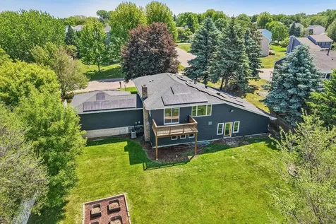 425 Crestview Drive S Maplewood MN 55119