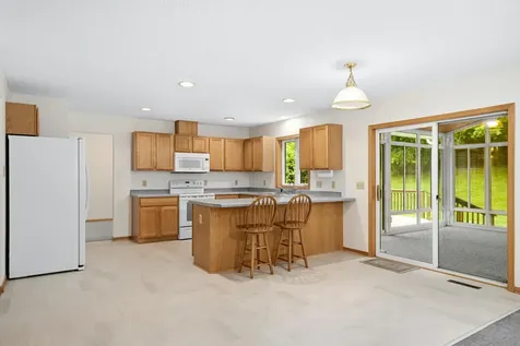 676 Falcon Ridge Road Woodbury MN 55125