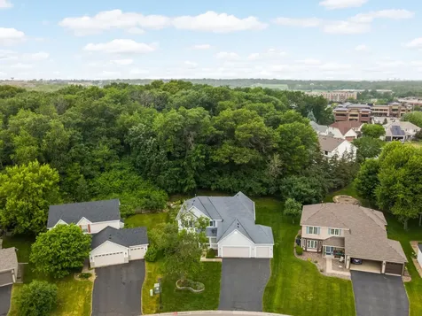 676 Falcon Ridge Road Woodbury MN 55125