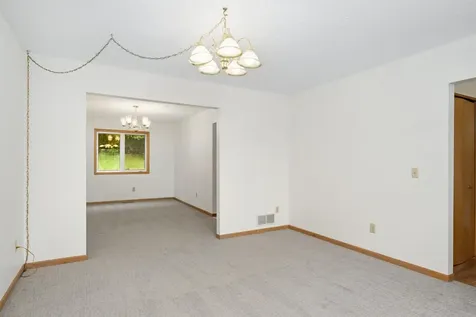 676 Falcon Ridge Road Woodbury MN 55125