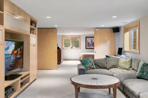 3225 W 38th Street Minneapolis MN 55410