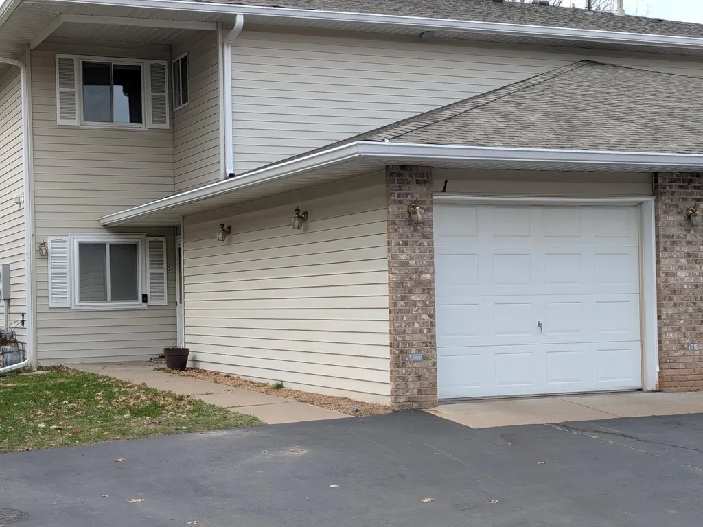 120 Ruth Street N Saint Paul MN 55119