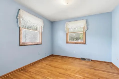 2195 Burr Street N Maplewood MN 55117