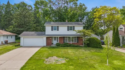 2195 Burr Street N Maplewood MN 55117