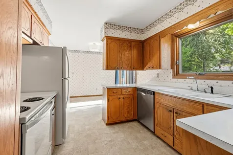 2195 Burr Street N Maplewood MN 55117