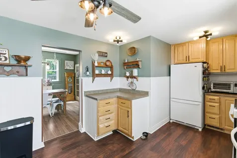 828 Baker Avenue Mankato MN 56001
