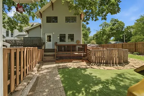 828 Baker Avenue Mankato MN 56001