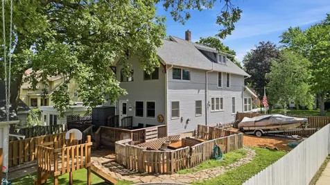 828 Baker Avenue Mankato MN 56001