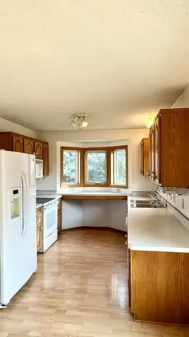 10635 62nd Street NE Albertville MN 55301
