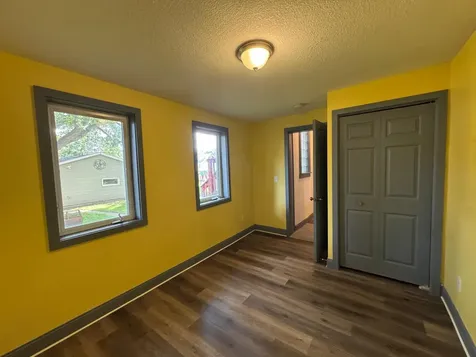 878 Monroe Court Saint Paul MN 55102