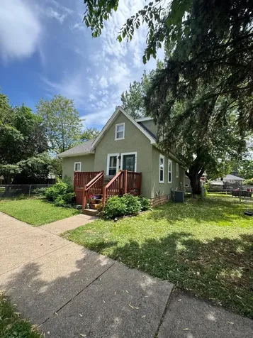 878 Monroe Court Saint Paul MN 55102