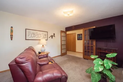 3401 Par Street N Fargo ND 58102