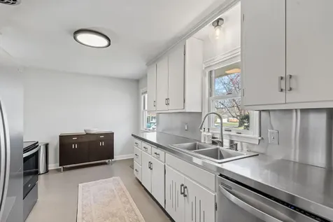 2554 Xenwood Avenue S Saint Louis Park MN 55416