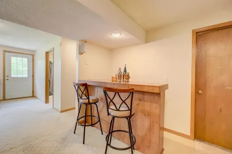 6878 Upper 28th Street N Oakdale MN 55128