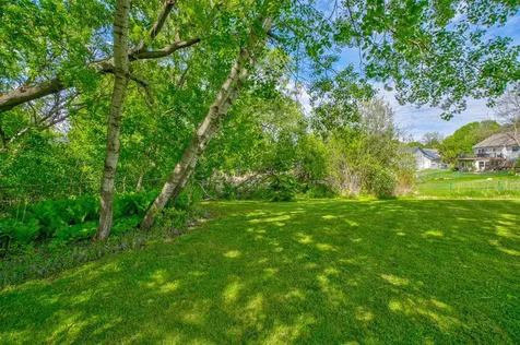 6878 Upper 28th Street N Oakdale MN 55128
