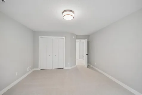 5830 Freeland Bay N Hugo MN 55038