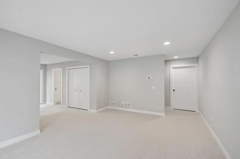 5830 Freeland Bay N Hugo MN 55038