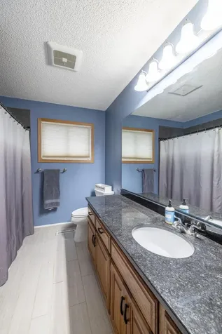 2016 84th Avenue N Brooklyn Park MN 55444