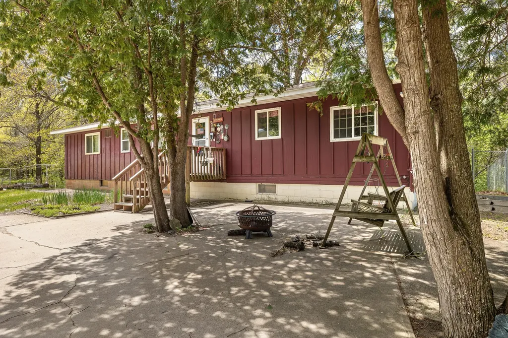 15739 93rd Street Little Falls MN 56345