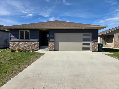 1882 18th Avenue N Wahpeton ND 58075