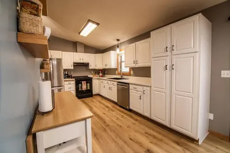 811 Roosevelt Street Alexandria MN 56308