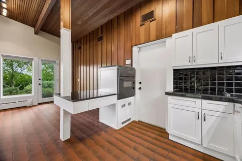 2211 S Hill Lane Saint Louis Park MN 55416